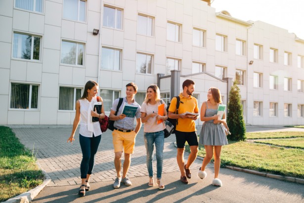 Comme chaque année, "L'Etudiant" dévoile son classement des meilleures villes étudiantes selon plusieurs critères comme le cadre de vie, l'emploi ou l'attractivité.