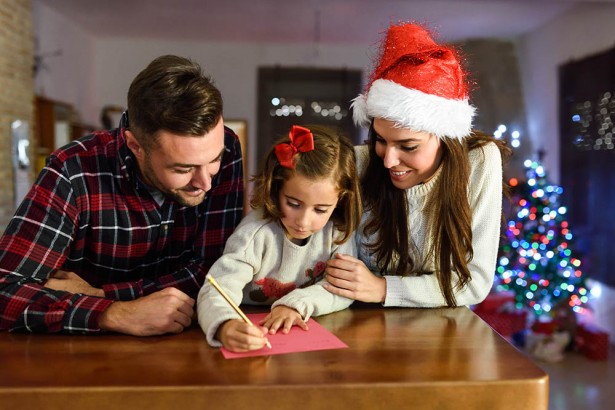 Vos enfants ont-ils déjà écrit leurs lettres au Père Noël ?